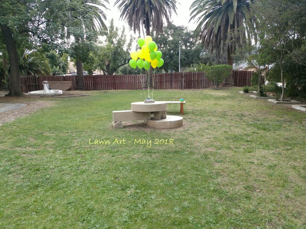 Lawn Art 05-20-18 Balloons